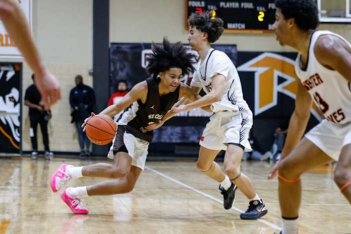 Webster Groves Missouri Mount Carmel Illinois boys basketball December 16 2023 Nate Latsch 24995